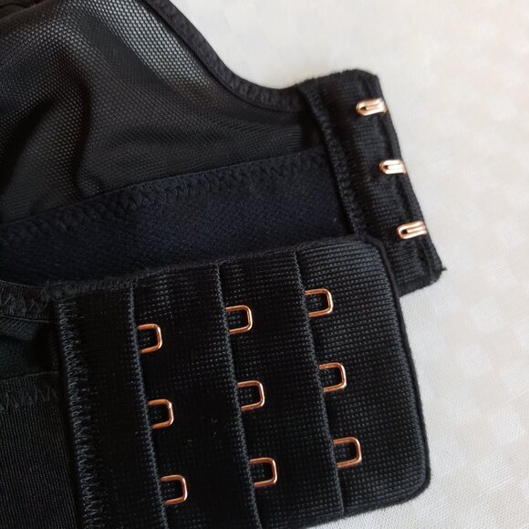 Soma Intimates and Sleepwear Crossover Lace Bralette - Size: L - Picture 6 of 16